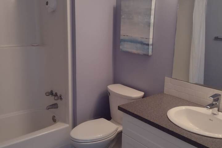 Room 27 of 73