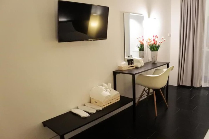 Room 14 of 56