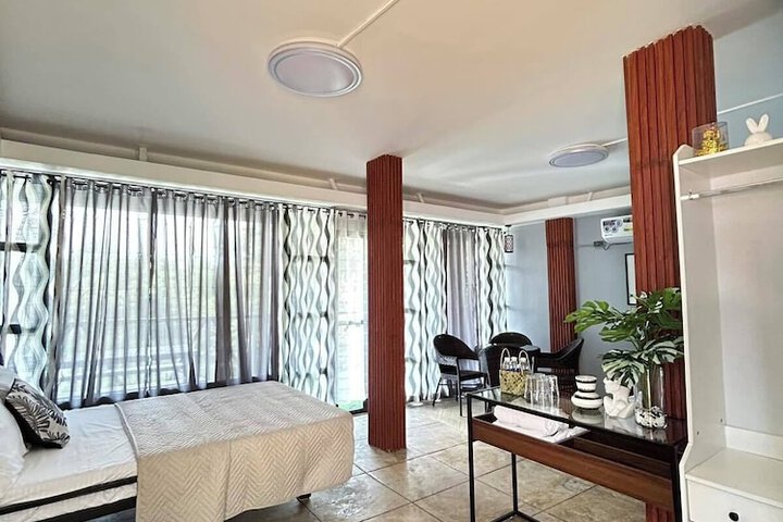 Room 16 of 37