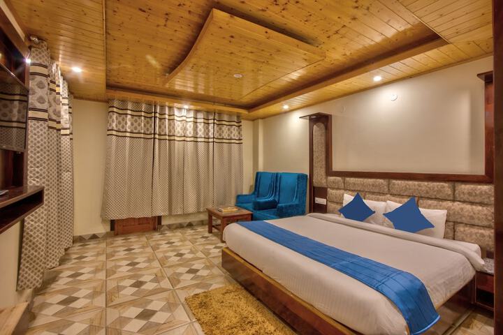 Room 14 of 63
