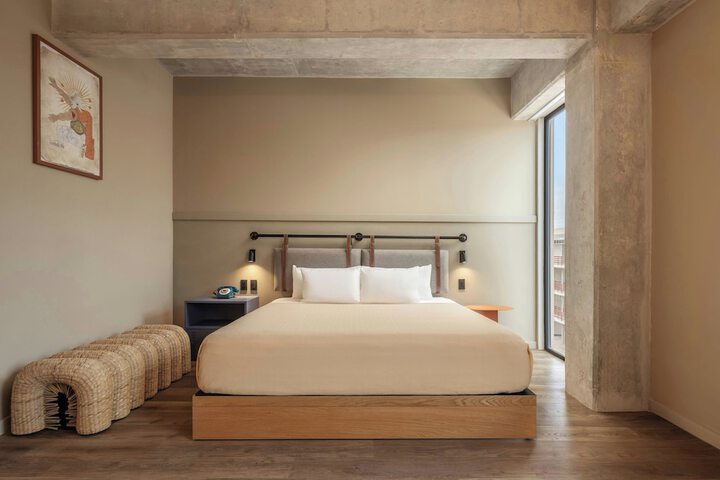 Room 38 of 110