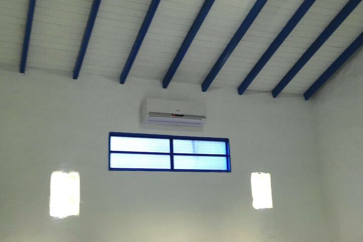 Room 15 of 100