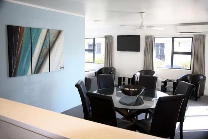 Room 41 of 103