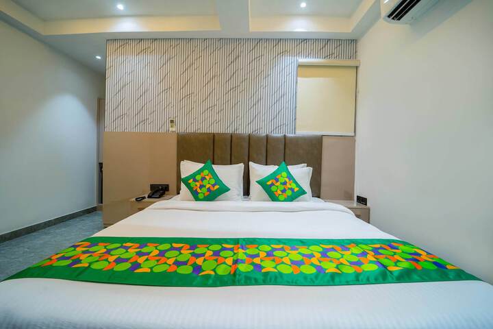 Room 20 of 33