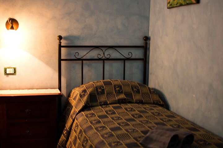 Room 11 of 45
