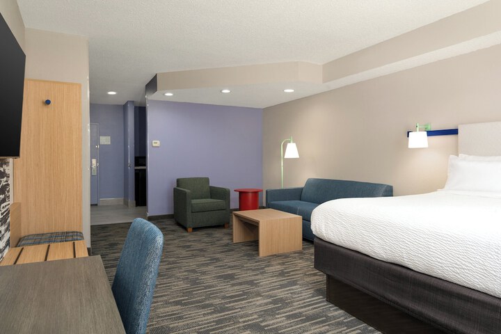 Room 19 of 54