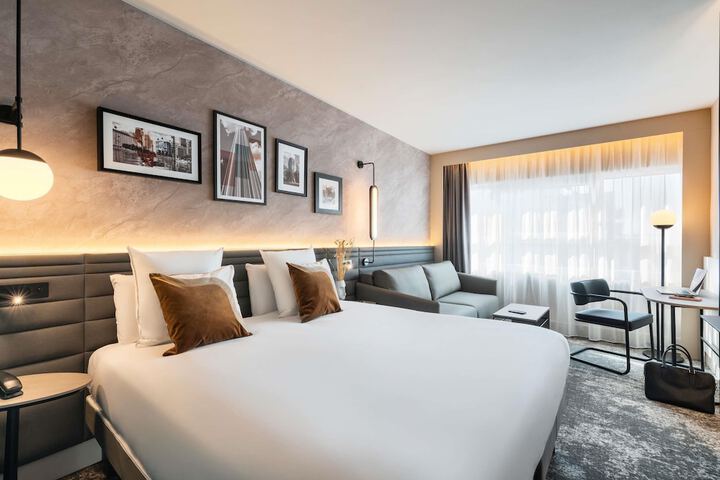 Room 8 of 79