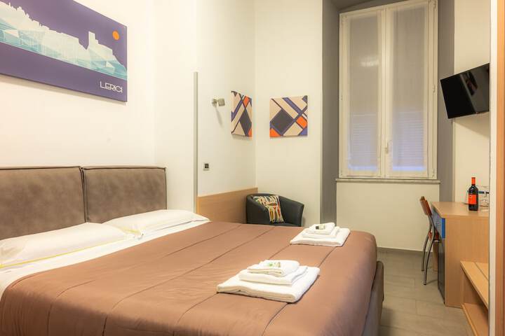 Room 30 of 87