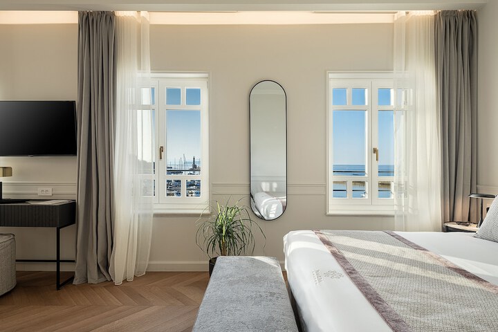 Room 20 of 40