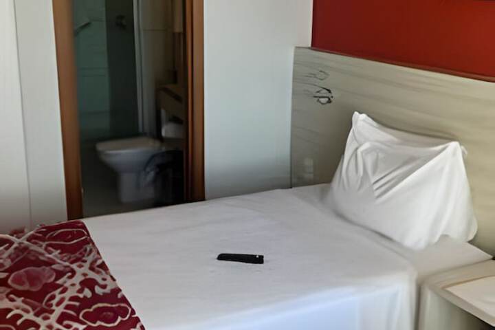 Room 41 of 137
