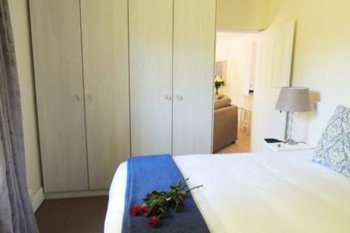 Room 44 of 142
