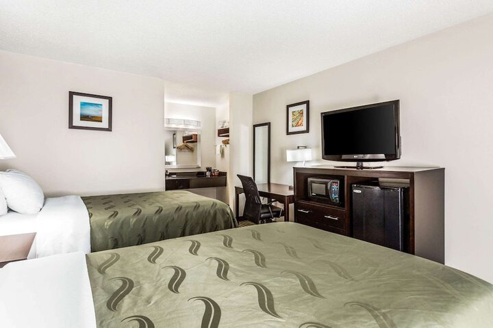 Double Accessible King Size Bed (3 of 11)