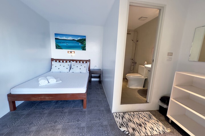 Room 6 of 69