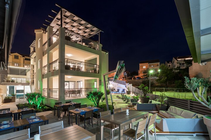 Hotel 152 of 169