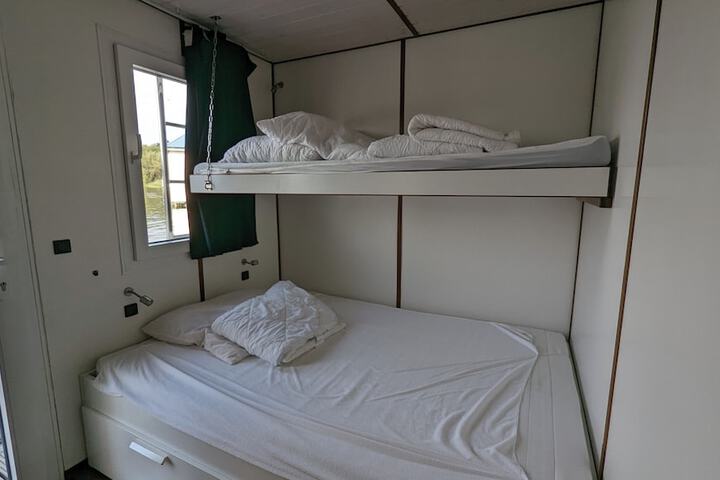 Room 124 of 207