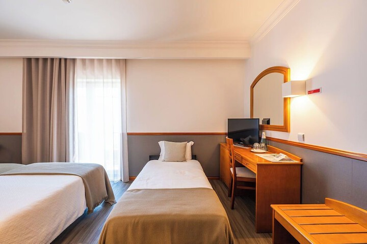 Room 14 of 61