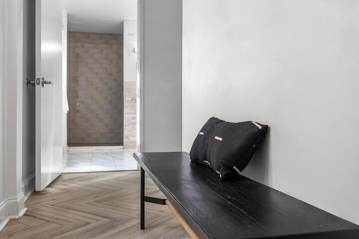 Room 36 of 70