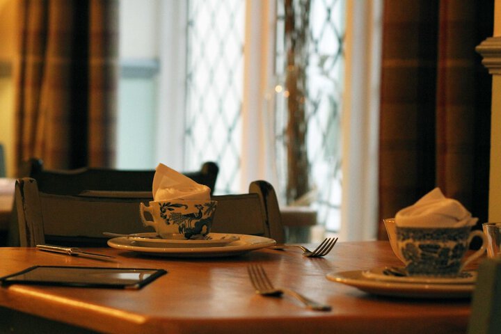 Dining 46 of 76