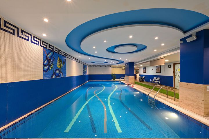 Pool 43 of 68