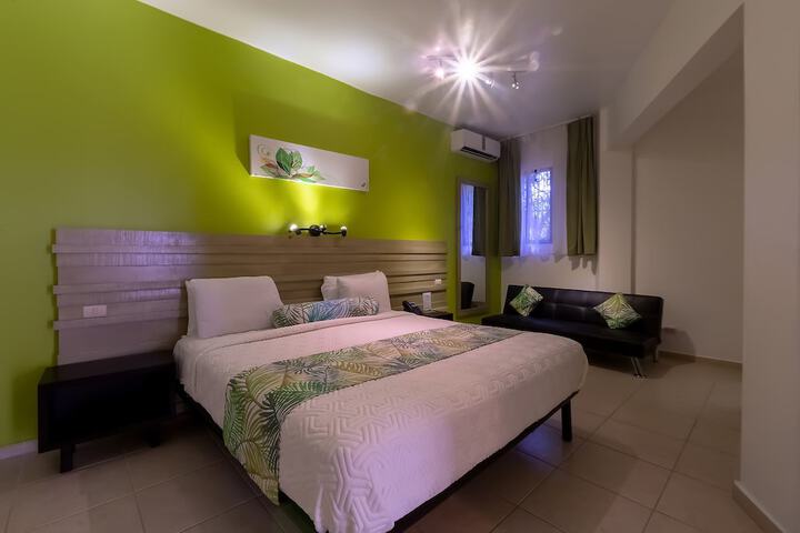 Room 16 of 78
