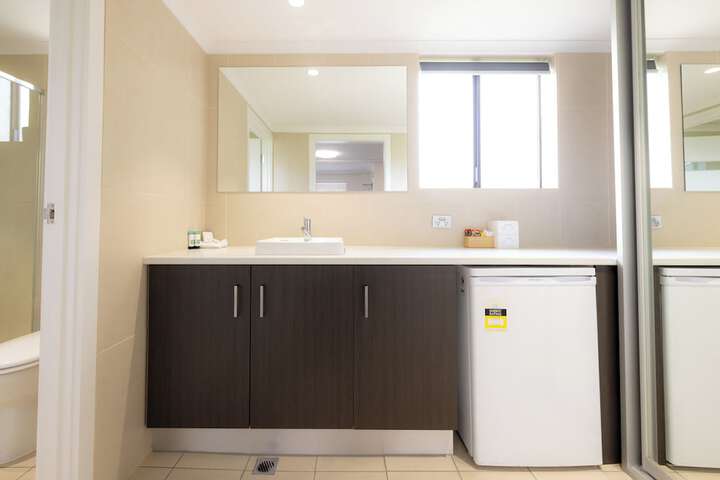 Room 9 of 68