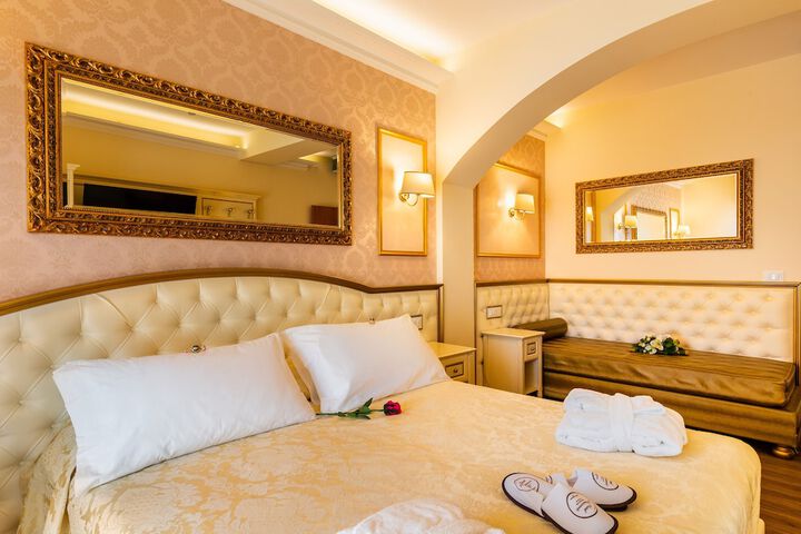 Room 15 of 82