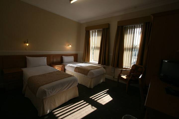 Room 8 of 52