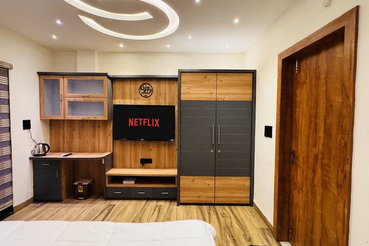 Room 7 of 20