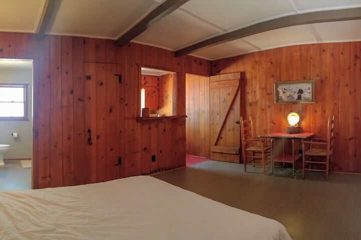 Room 17 of 58