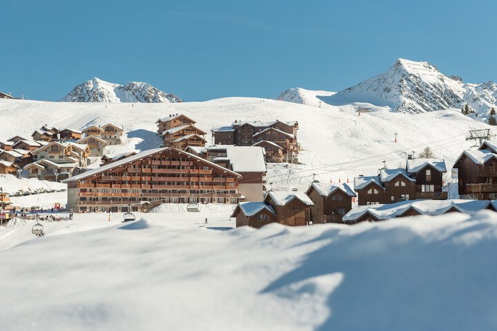 Skiing