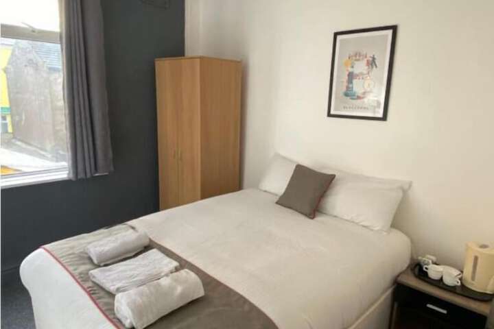 Room 5 of 35