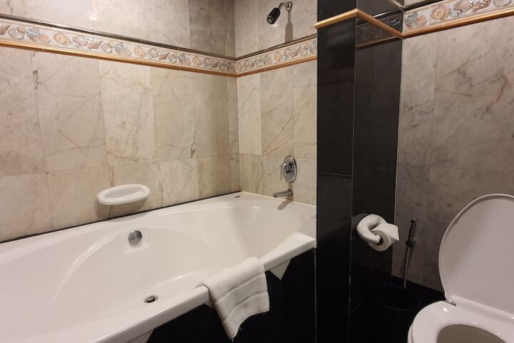Room 52 of 88