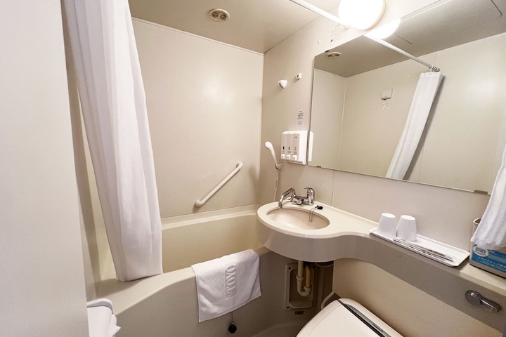 Clean Restrooms
