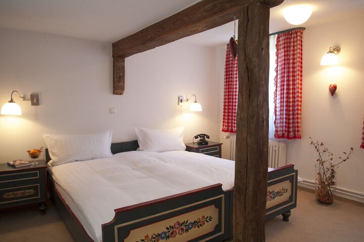 Room 2 of 50