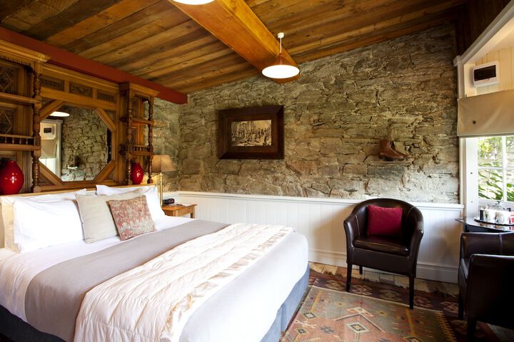 Room 6 of 35