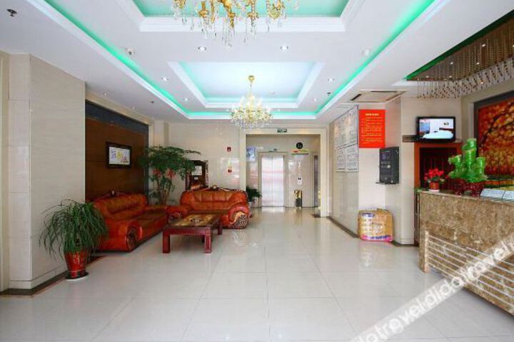 Hotel Interior 20 of 27