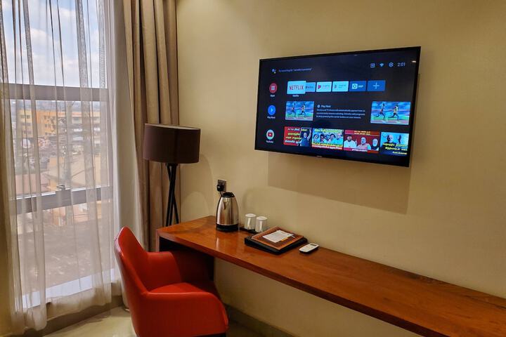 Room 5 of 52