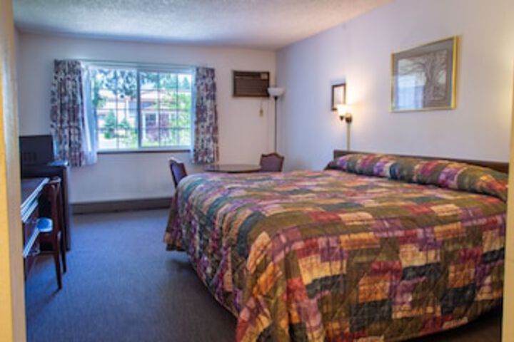 Room 28 of 60
