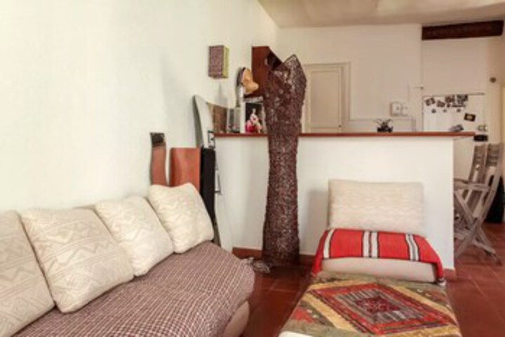 Room 6 of 11