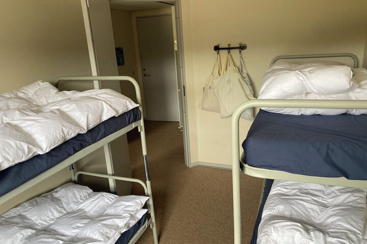 Room 6 of 19