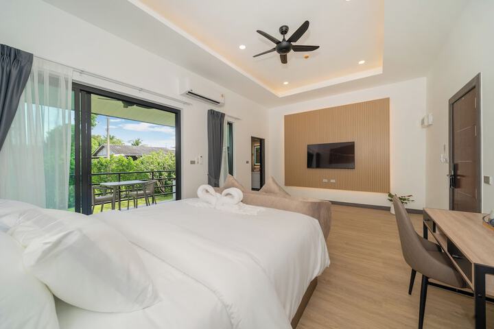 Room 21 of 84