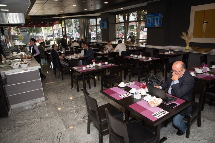 Dining 63 of 118