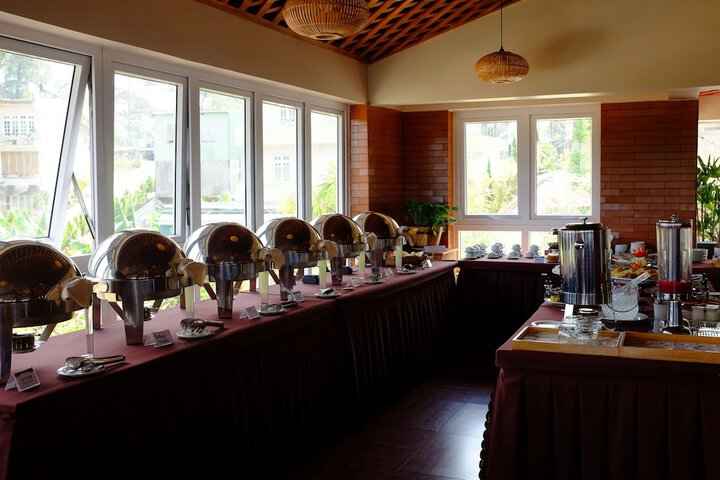 Dining 190 of 210