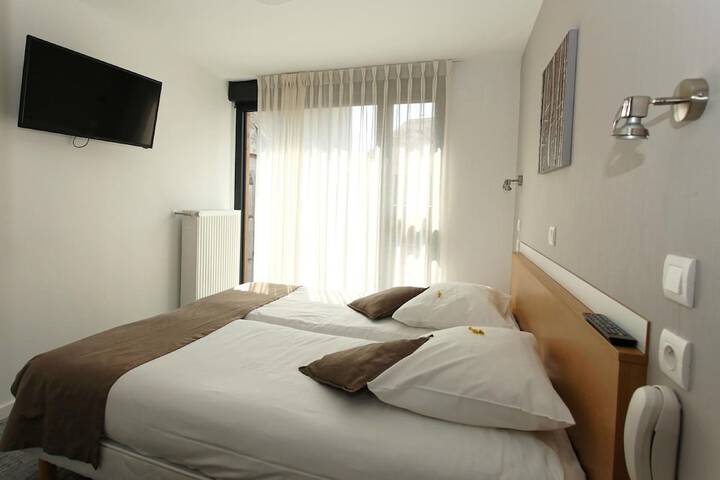 Room 21 of 68
