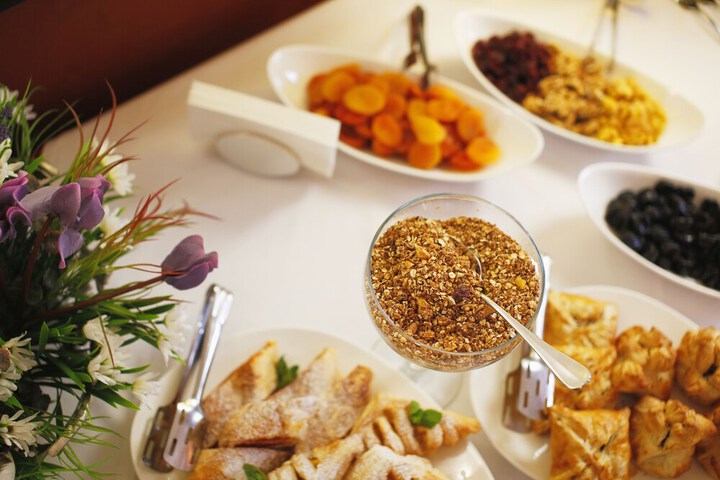 Dining 62 of 75