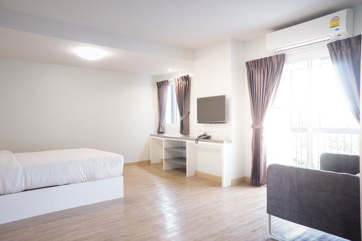 Room 7 of 36