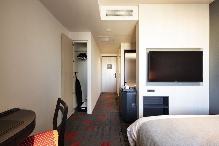 Room 5 of 67
