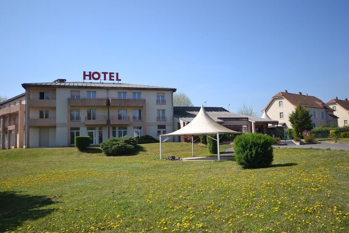 Hotel 32 of 33