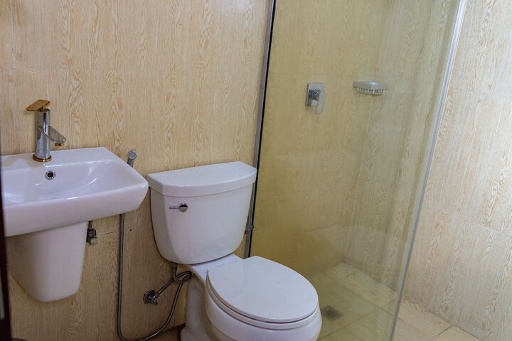 Room 15 of 33