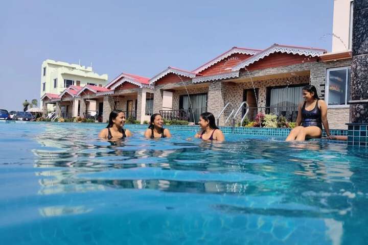 Pool 65 of 117